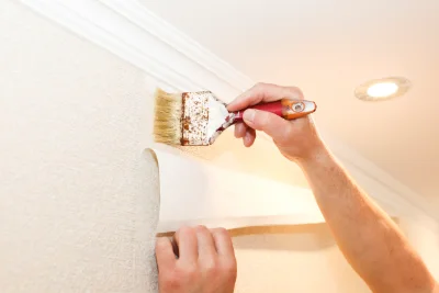 Pose de papier peint à la Petite-Pierre — revêtements muraux et toiles de verre